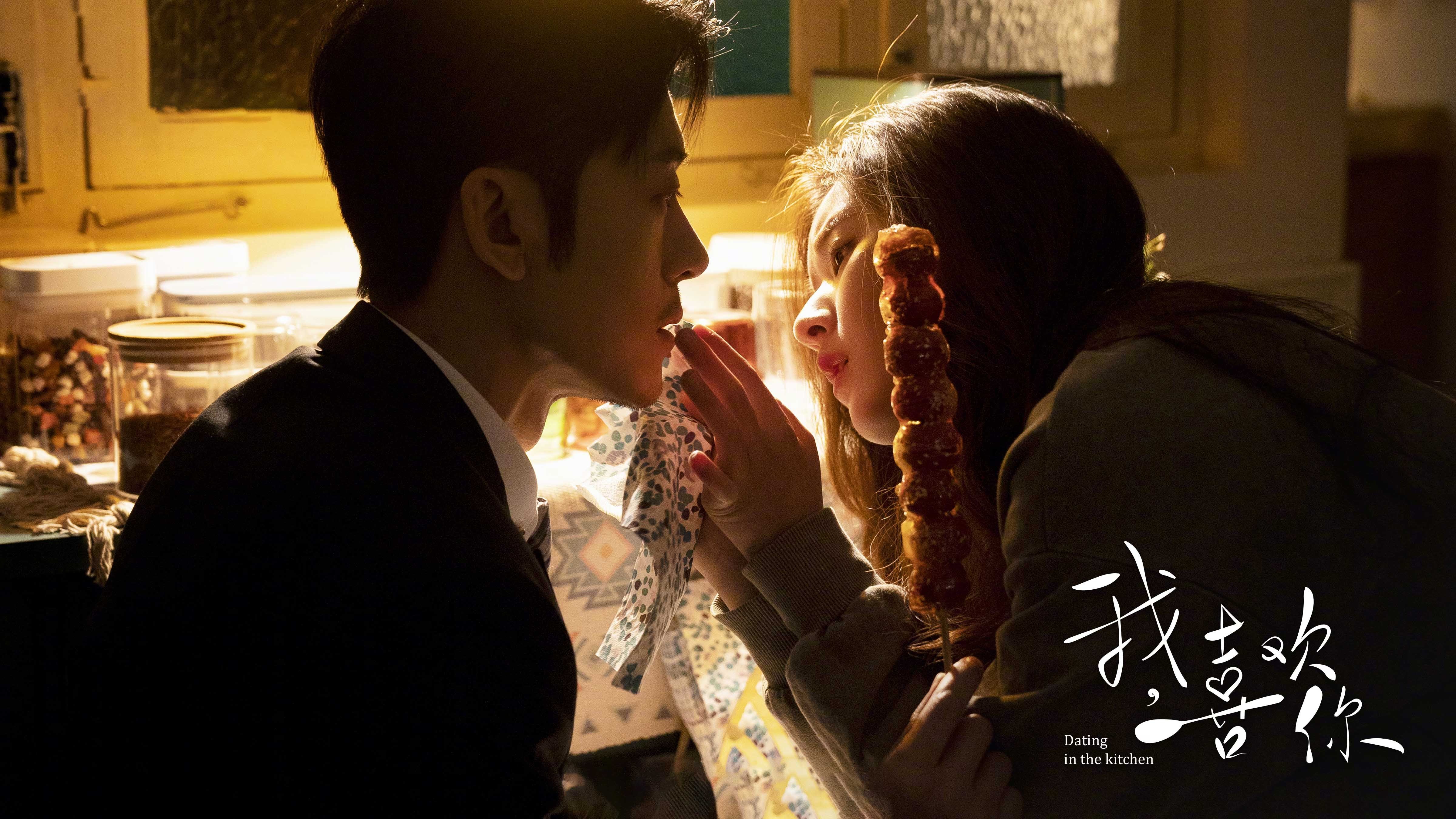 德利赫特加盟曼联,增强防线,德利赫特穿的什么球鞋